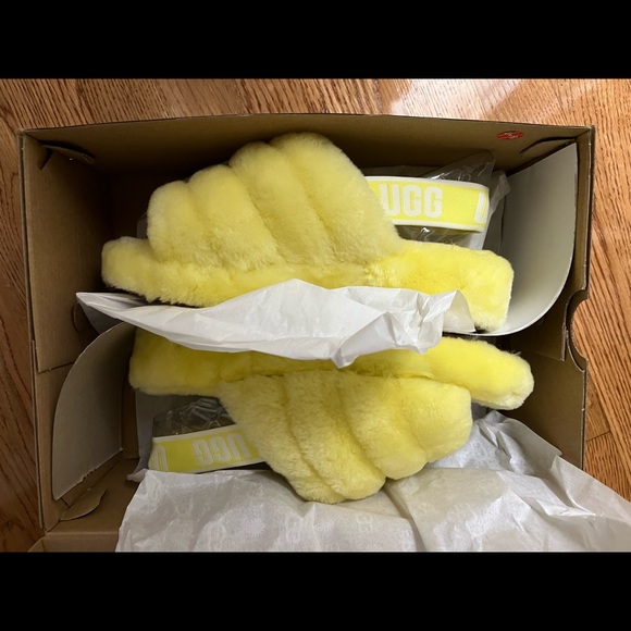 🔥🔥Brand New UGG Yellow Yeah Slide🔥🔥 Size 8 - Picture 3 of 9